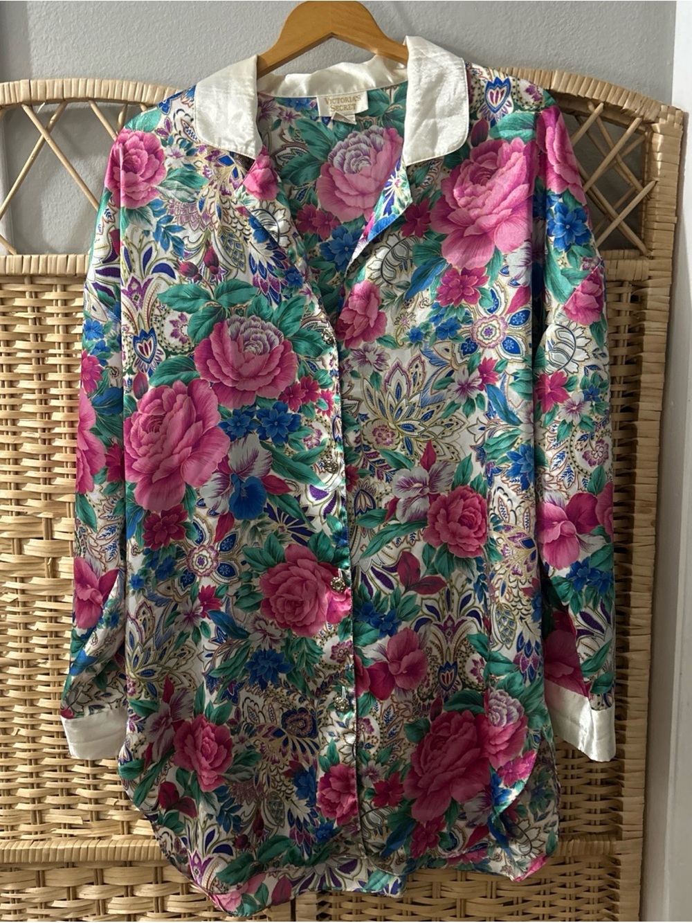 Victoria’s Secret Gold Label Floral Sleepshirt Size M/L